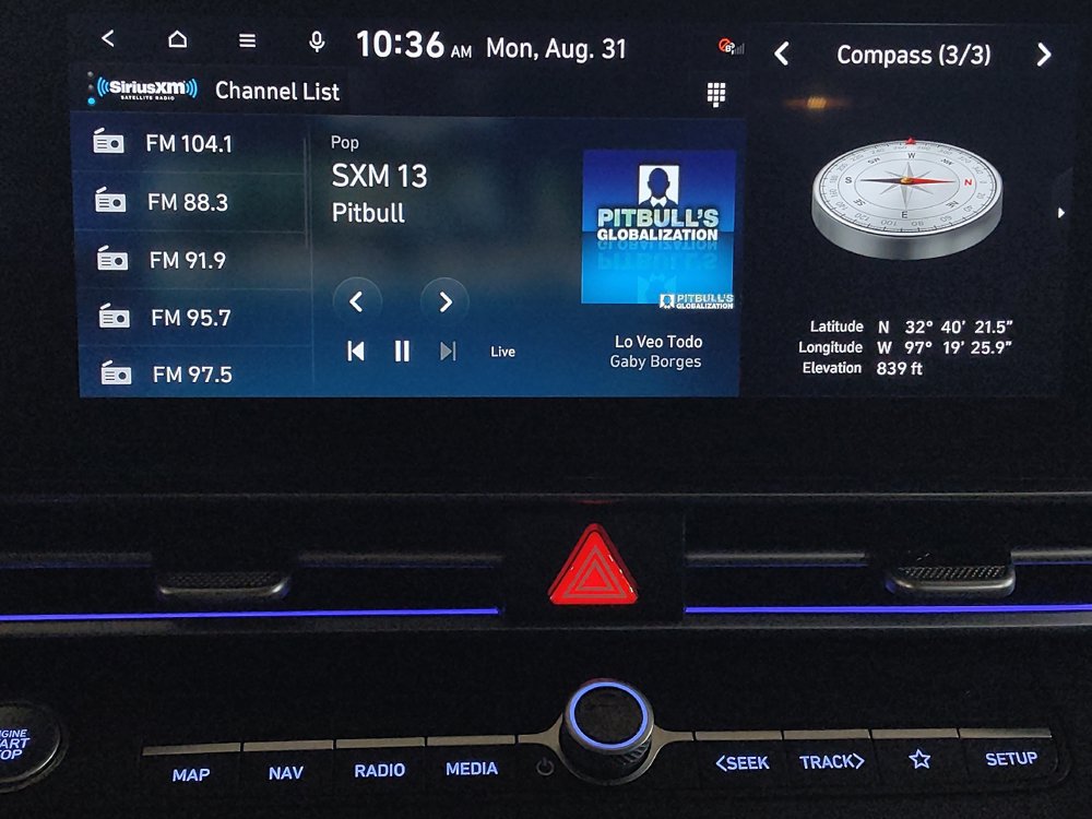 Used 2025 Hyundai Elantra Limited FWD image 25