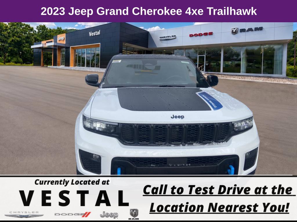 New 2023 Jeep Grand Cherokee Trailhawk AWD/4WD image 2