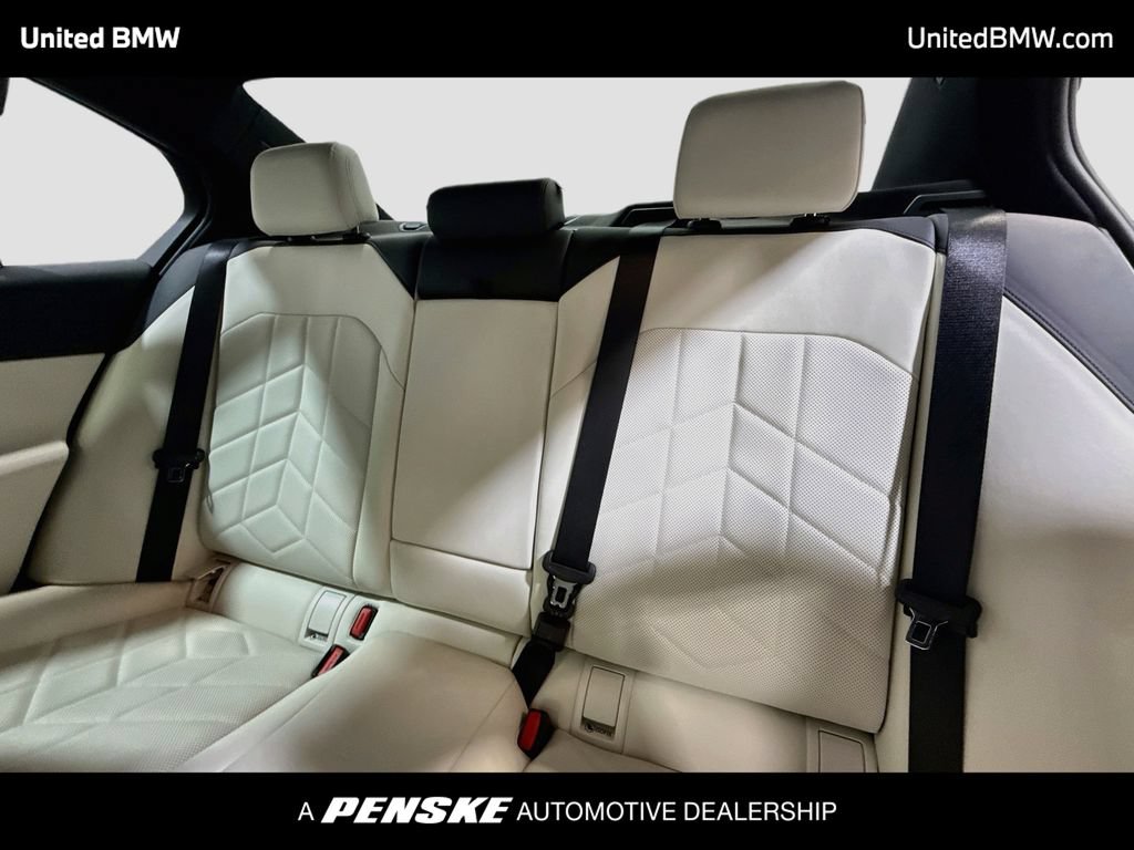Used 2025 BMW 530i w/ M Sport Package RWD image 13