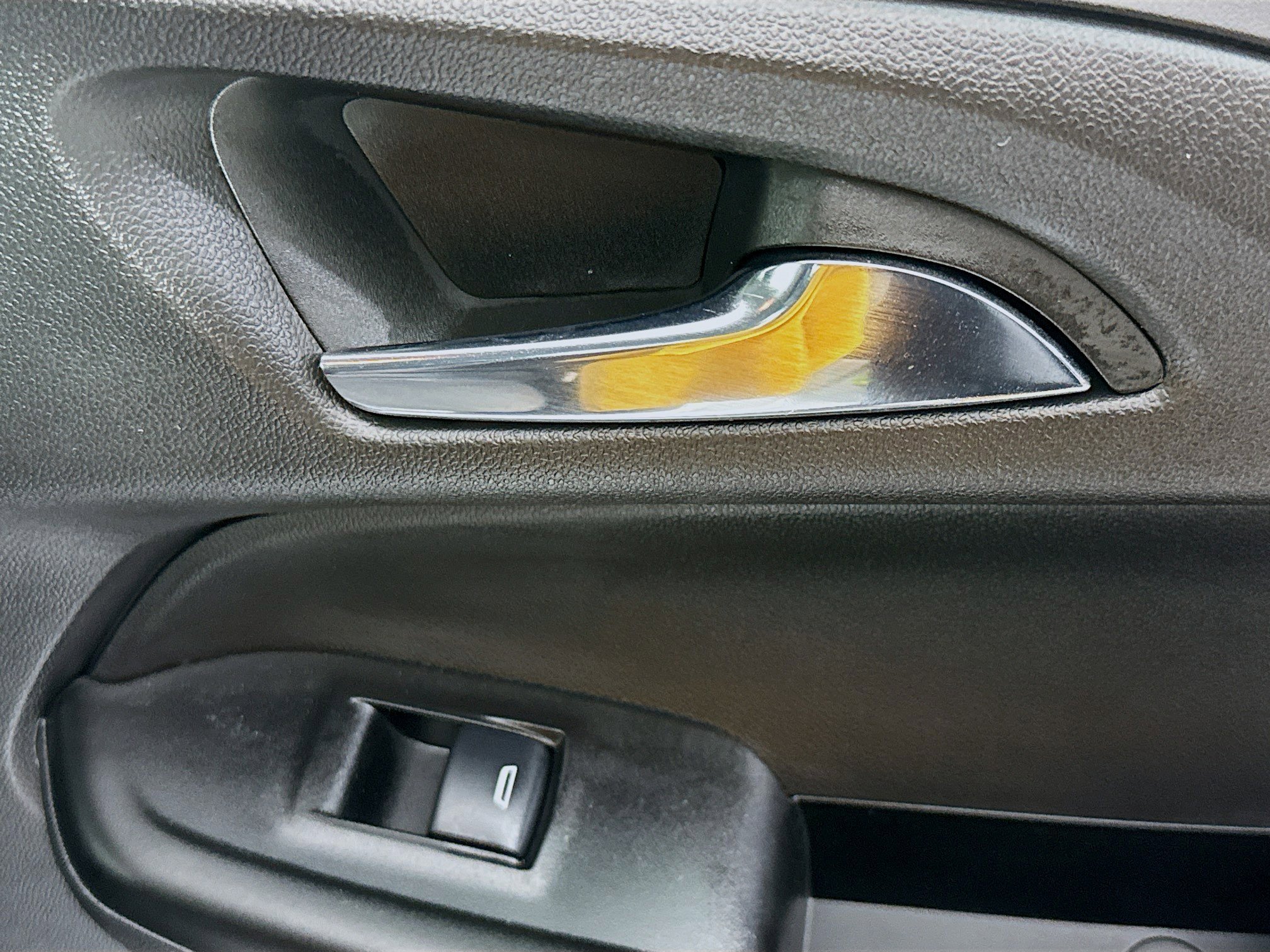 Used 2023 Chevrolet TrailBlazer LS FWD image 28