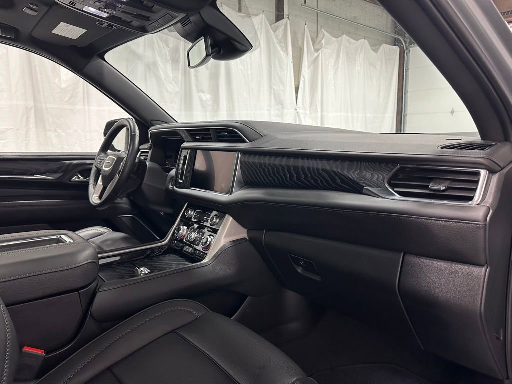 Used 2023 GMC Yukon XL Denali AWD/4WD image 63