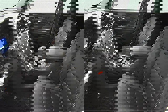 Used 2024 GMC Terrain SLT image 24