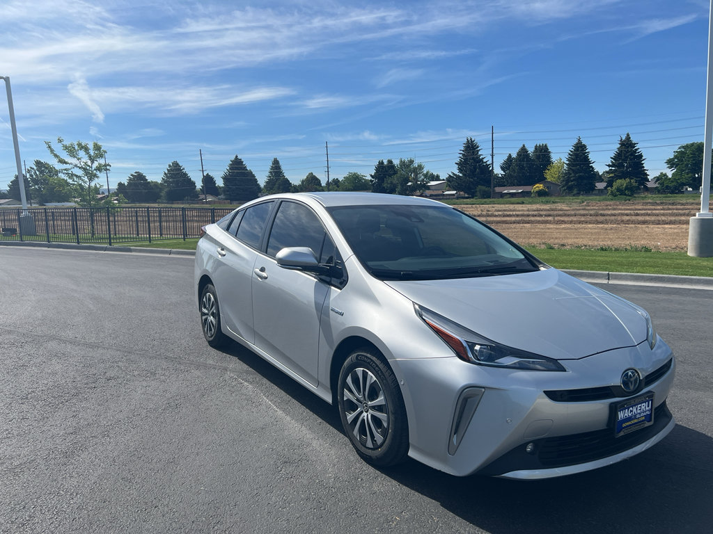 Used 2020 Toyota Prius XLE w/ Advanced Technology Package AWD/4WD image 6