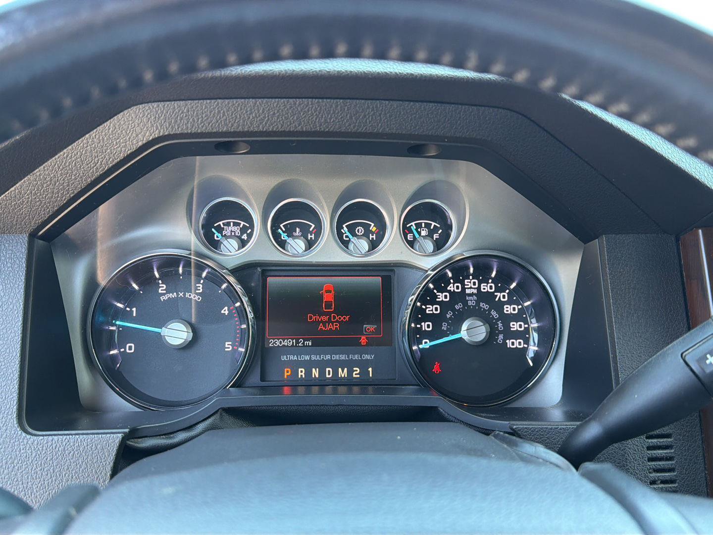 Used 2015 Ford F250 Lariat w/ Lariat Interior Package AWD/4WD image 22