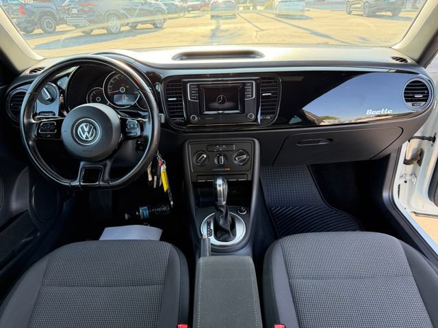 Used 2018 Volkswagen Beetle 2.0T S FWD image 16