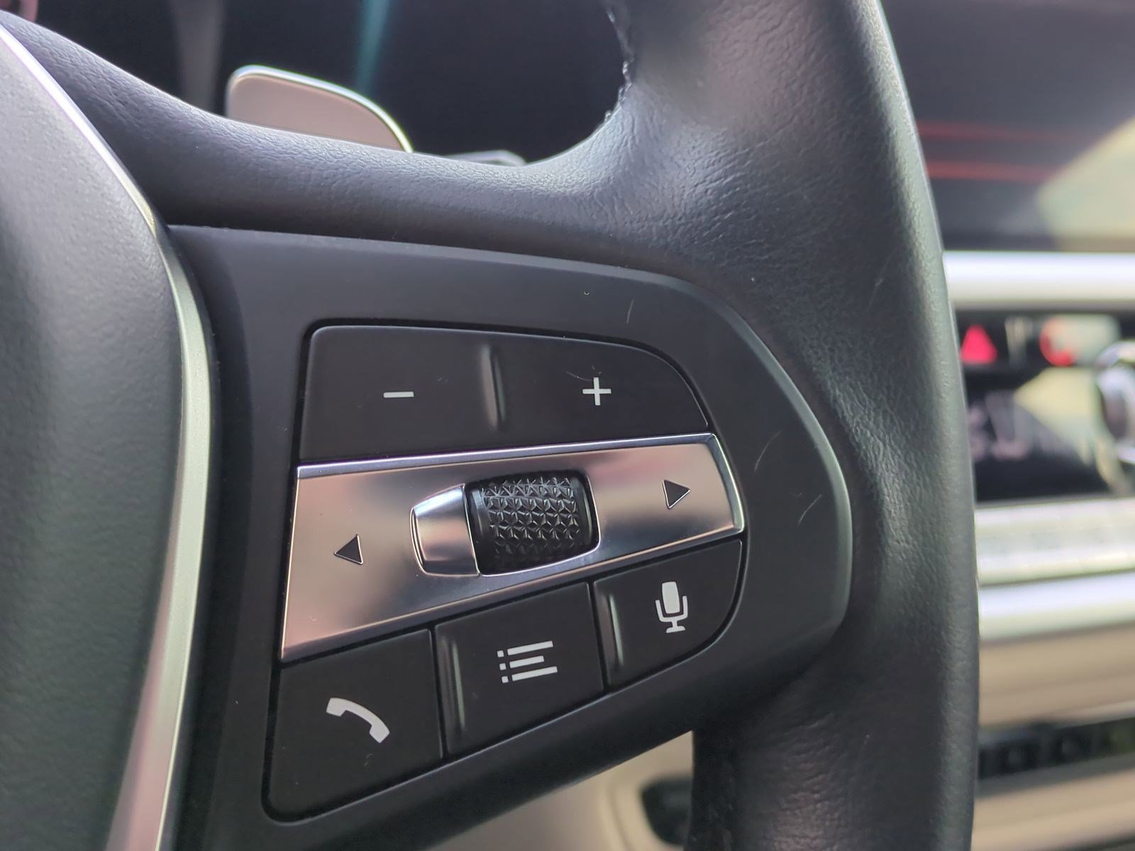 Used 2020 BMW 330i Sedan w/ Premium Package image 20