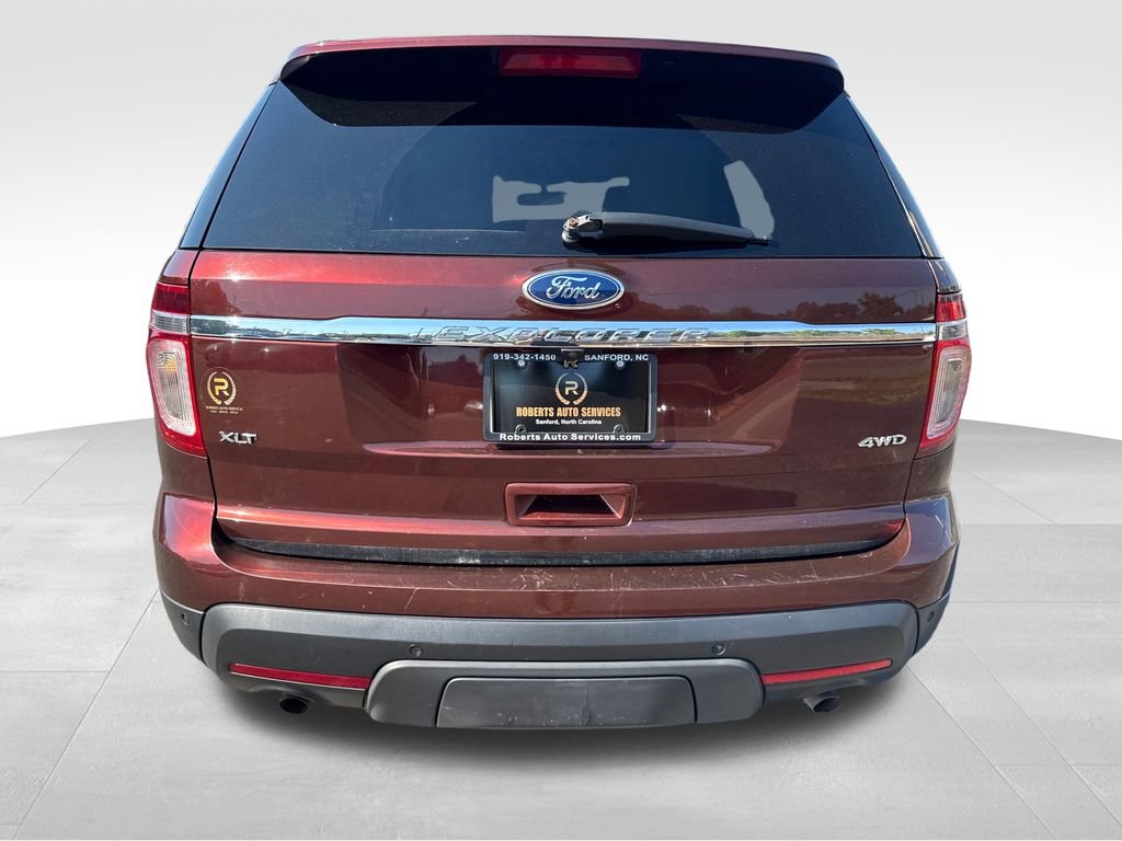 Used 2015 Ford Explorer XLT w/ Equipment Group 202B AWD/4WD image 4