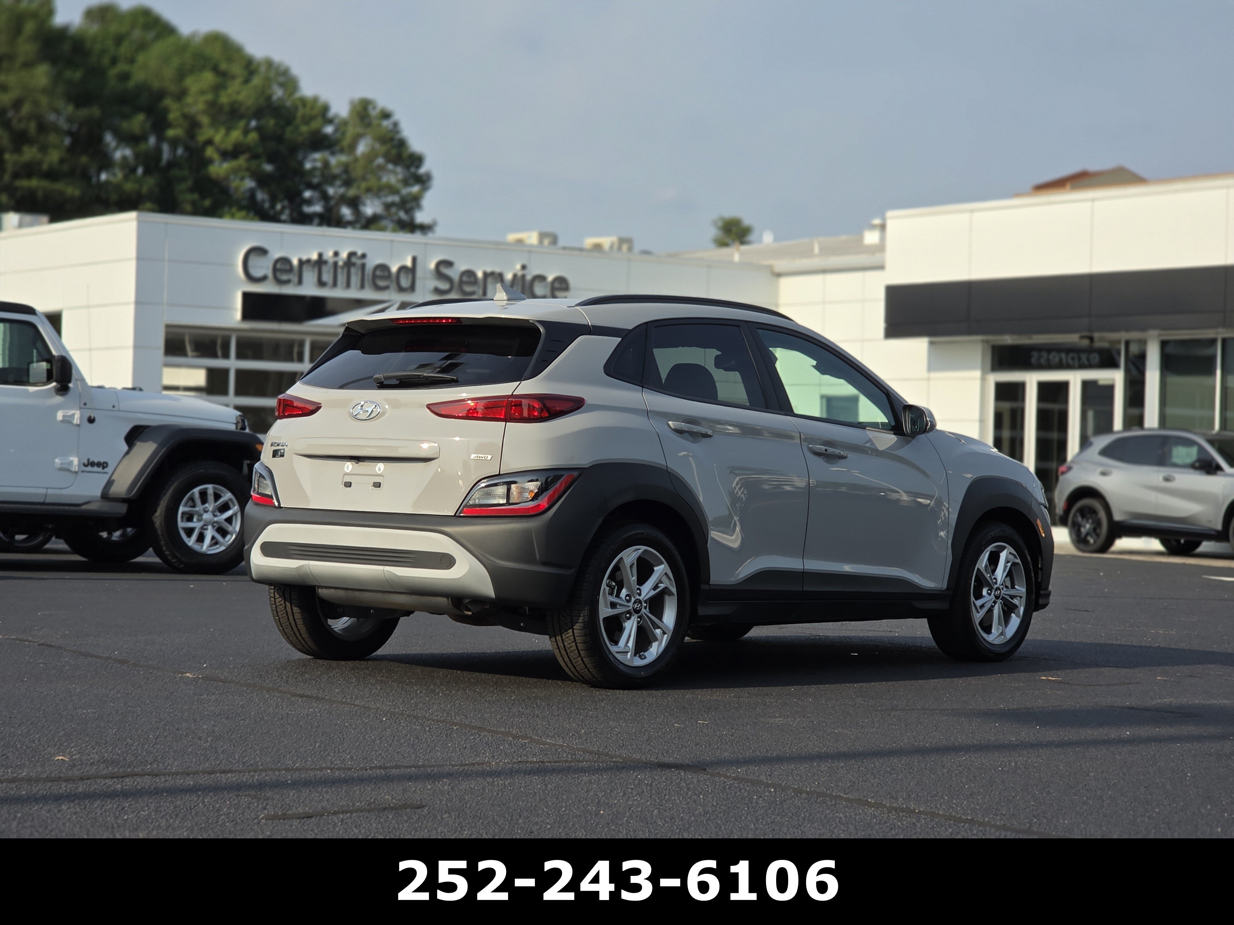 Used 2023 Hyundai Kona SEL AWD/4WD image 7