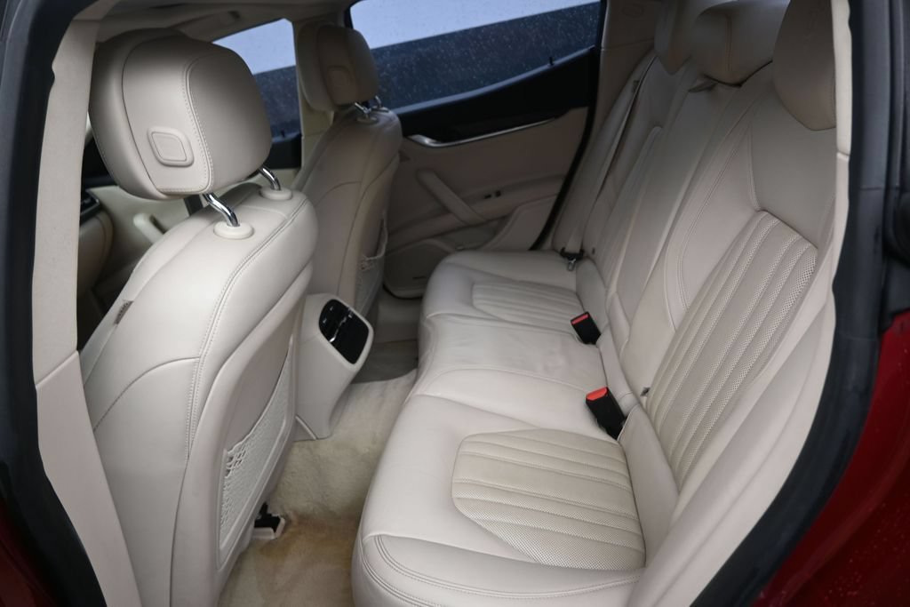 Used 2017 Maserati Ghibli w/ Luxury Package RWD image 13