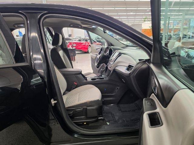 Used 2018 Chevrolet Equinox LS FWD image 10
