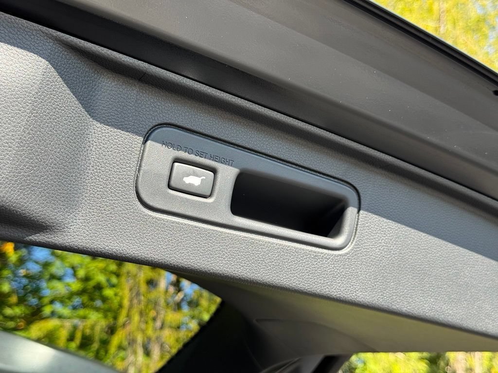 Used 2026 Honda Pilot TrailSport image 40