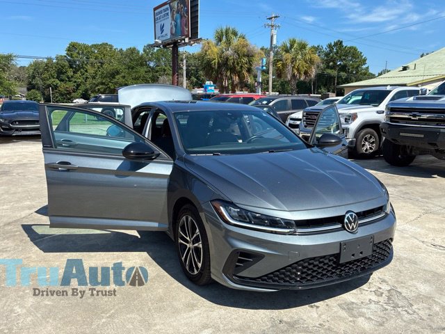 Used 2025 Volkswagen Jetta Sport FWD image 10