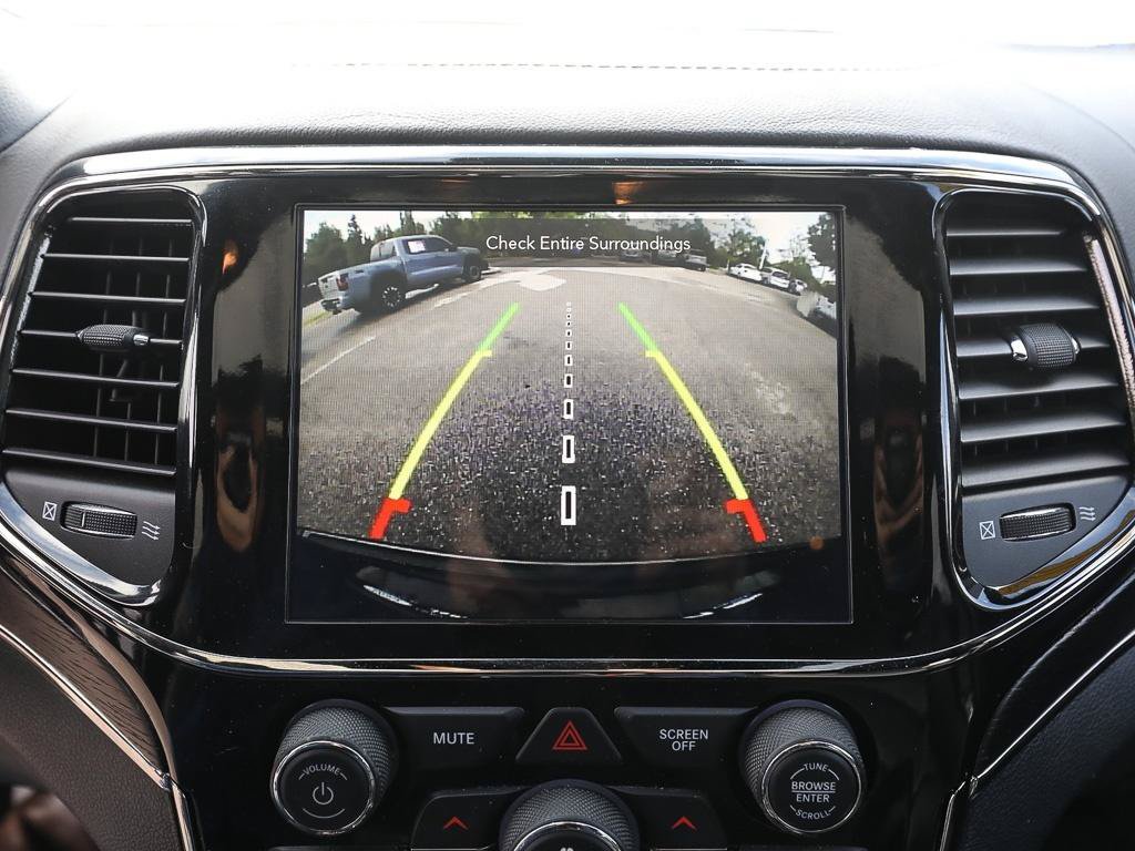 Used 2020 Jeep Grand Cherokee High Altitude AWD/4WD image 19
