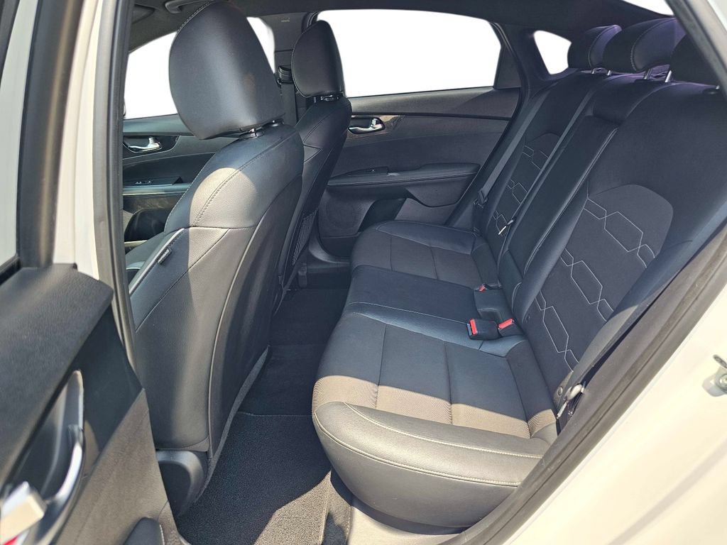Certified 2023 Kia Forte GT-Line FWD image 30
