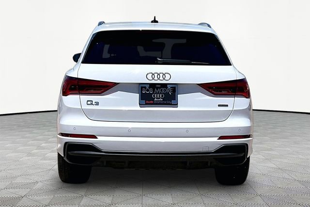 Used 2023 Audi Q3 2.0T Premium w/ Convenience Package AWD/4WD image 4