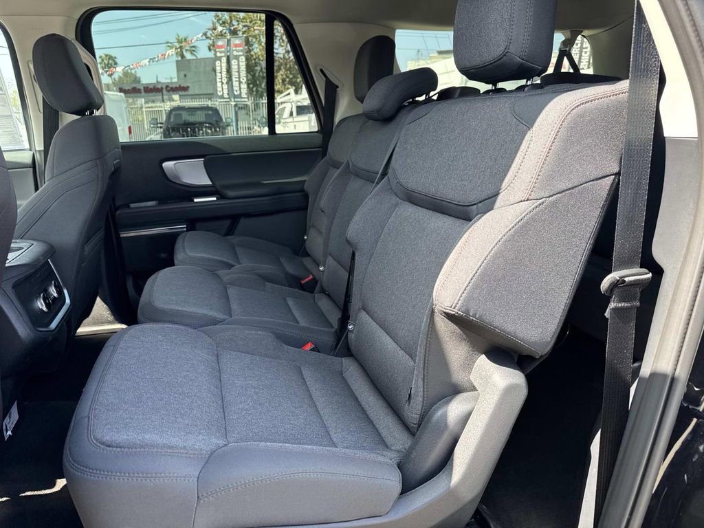 Certified 2025 Ford Expedition Max Active AWD/4WD image 26