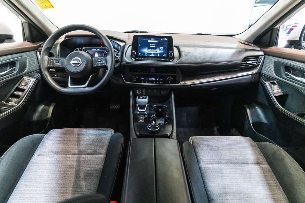 Used 2023 Nissan Rogue SV AWD/4WD image 12