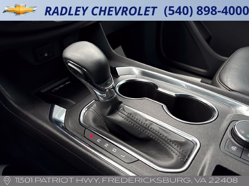 Certified 2023 Chevrolet Traverse LT w/ Rear Camera Mirror Package FWD image 11