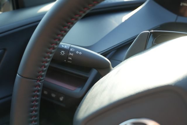 Used 2026 Toyota Prius Plug-In Hybrid FWD image 26