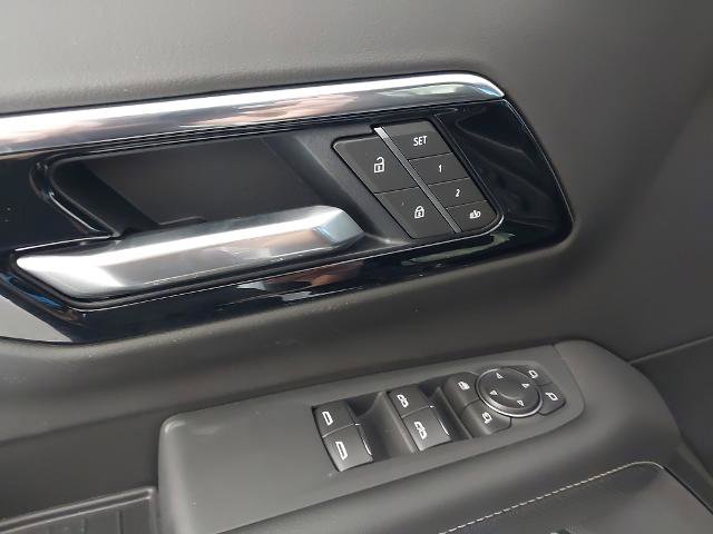 New 2026 Chevrolet Suburban Premier image 25