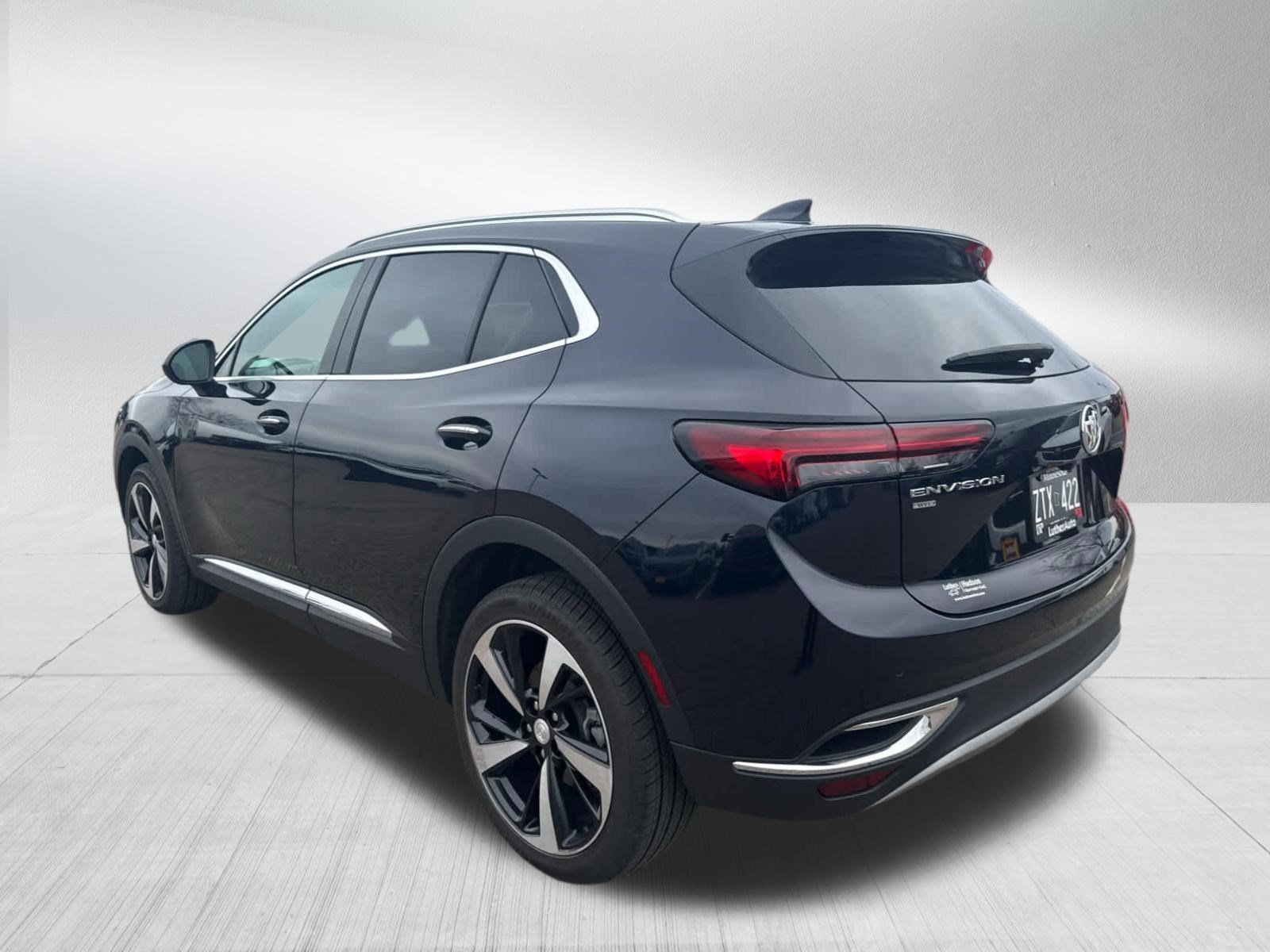 Used 2021 Buick Envision Essence image 3