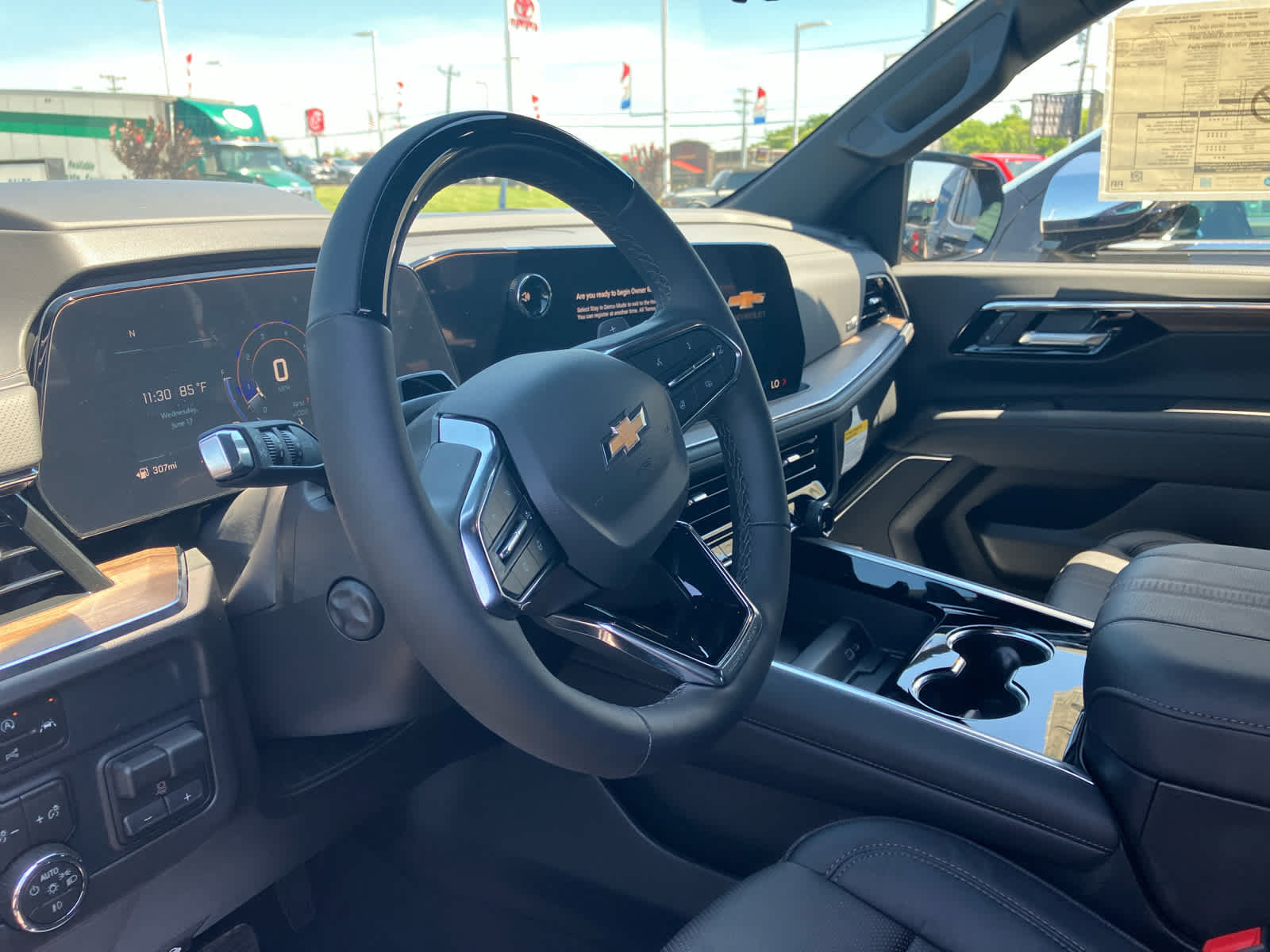 New 2026 Chevrolet Tahoe High Country AWD/4WD image 9