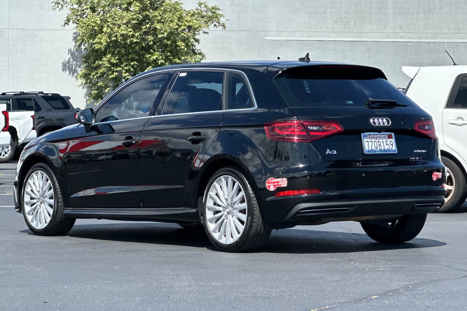 Used 2016 Audi A3 e-tron Premium Plus w/ Premium Plus Package FWD image 7