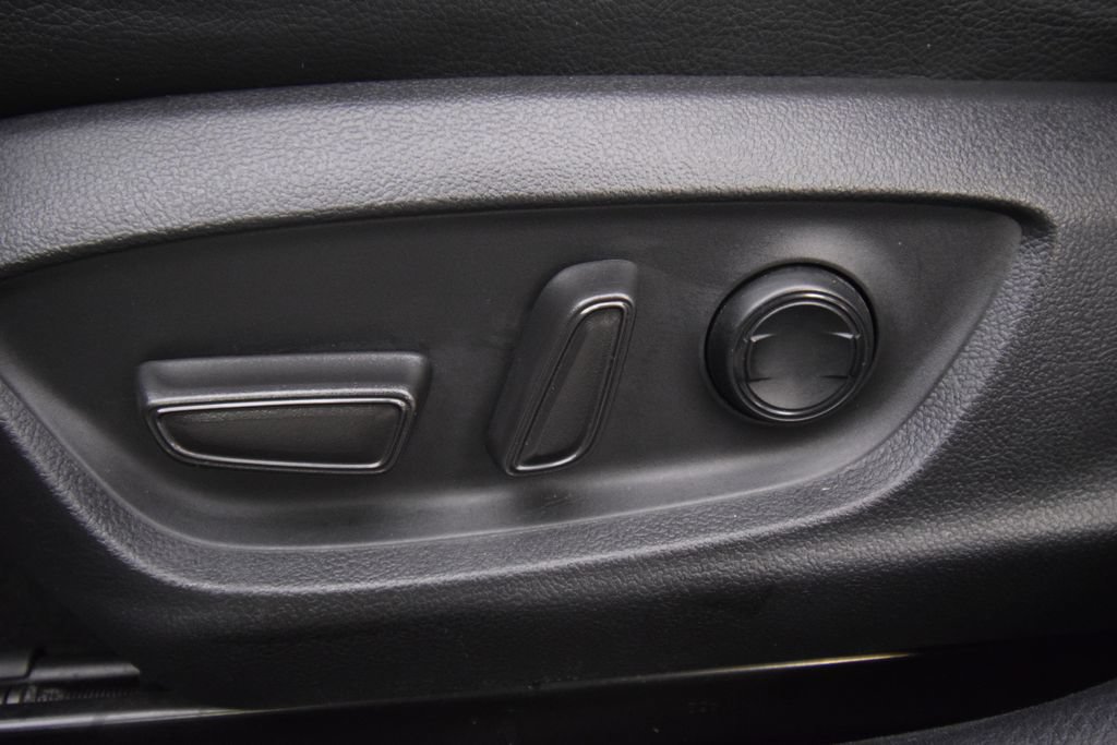 Used 2021 Toyota Camry XSE AWD/4WD image 29