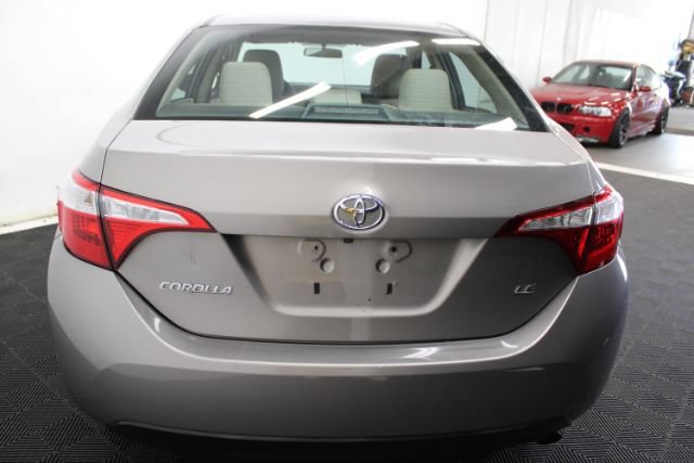 Used 2015 Toyota Corolla LE FWD image 6