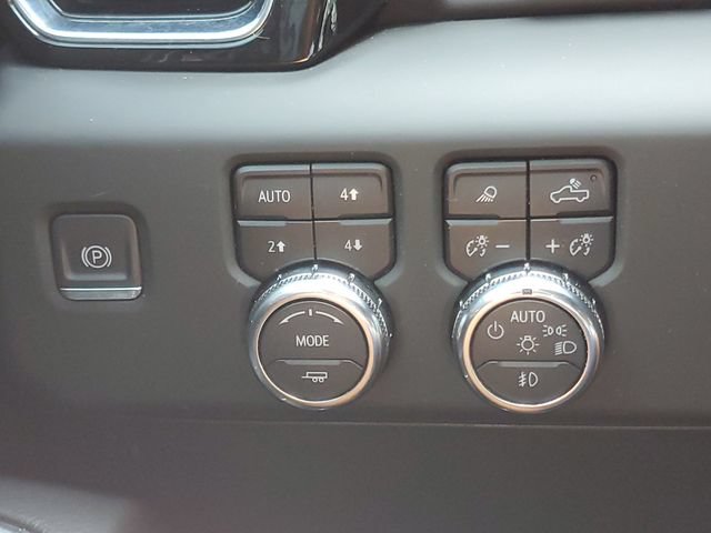 Used 2024 GMC Sierra 2500 Denali w/ Denali Reserve Package AWD/4WD image 43