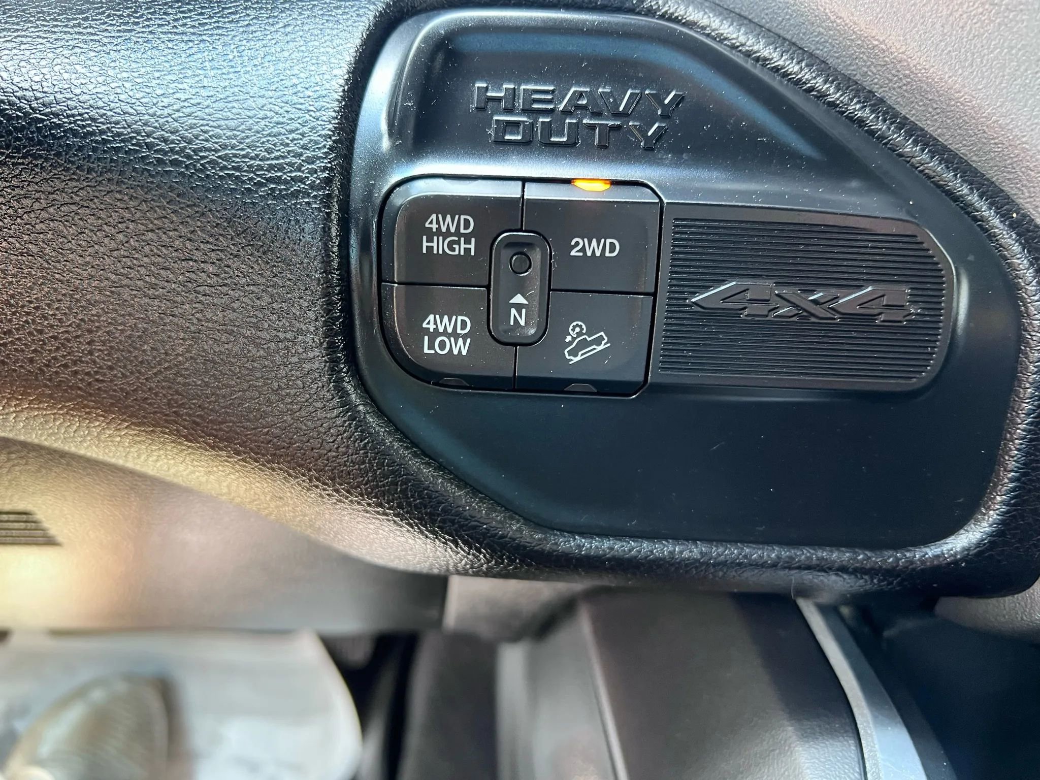 Used 2021 RAM 2500 Laramie w/ Night Edition image 26