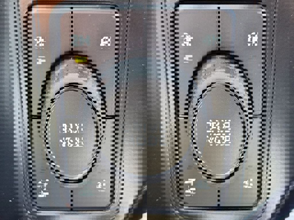 New 2025 Ford F250 Platinum image 18