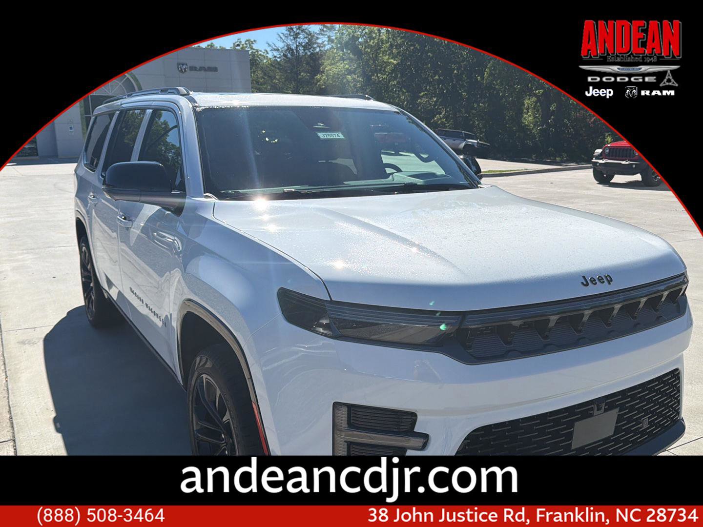 New 2026 Jeep Grand Wagoneer L Summit AWD/4WD image 1