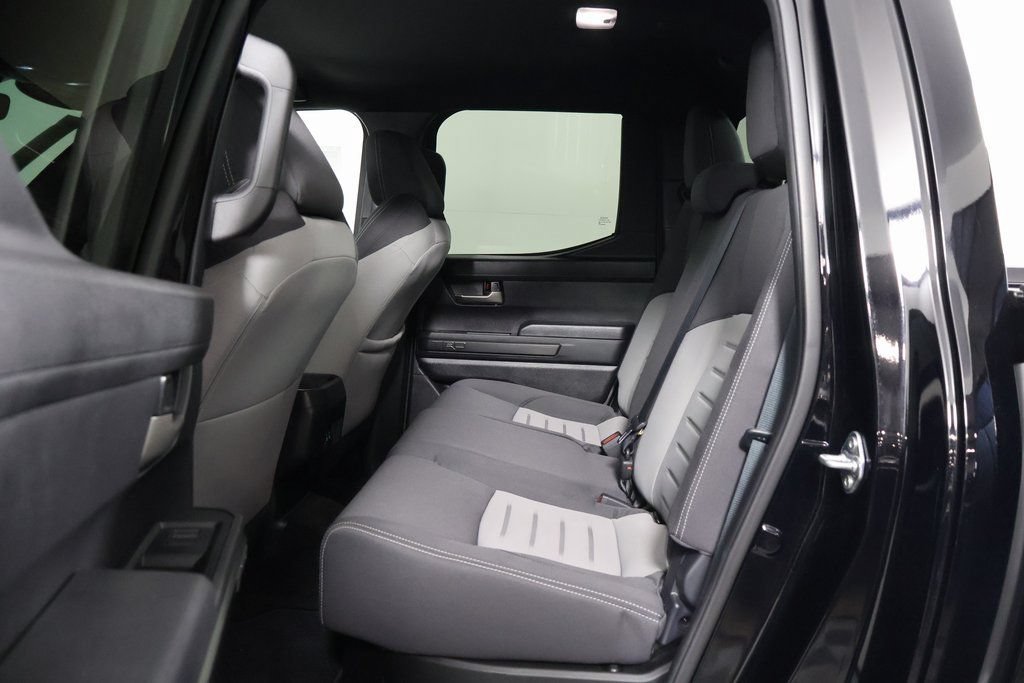 Used 2025 Toyota Tacoma TRD Sport AWD/4WD image 11