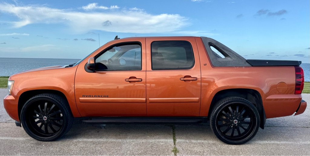 Used 2007 Chevrolet Avalanche LT w/ LT Preferred Equipment Group RWD image 8