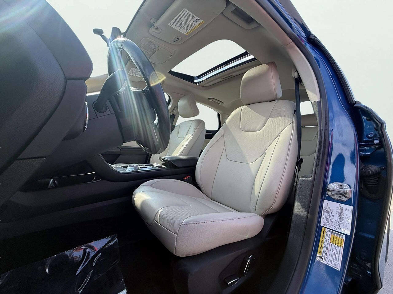 Used 2018 Ford Fusion Titanium AWD/4WD image 20