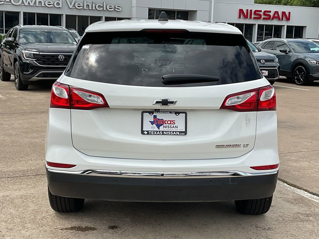 Used 2020 Chevrolet Equinox LT w/ Sport Edition image 6