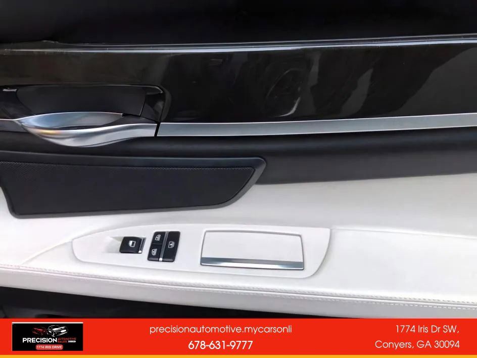 Used 2013 BMW 750i RWD image 22