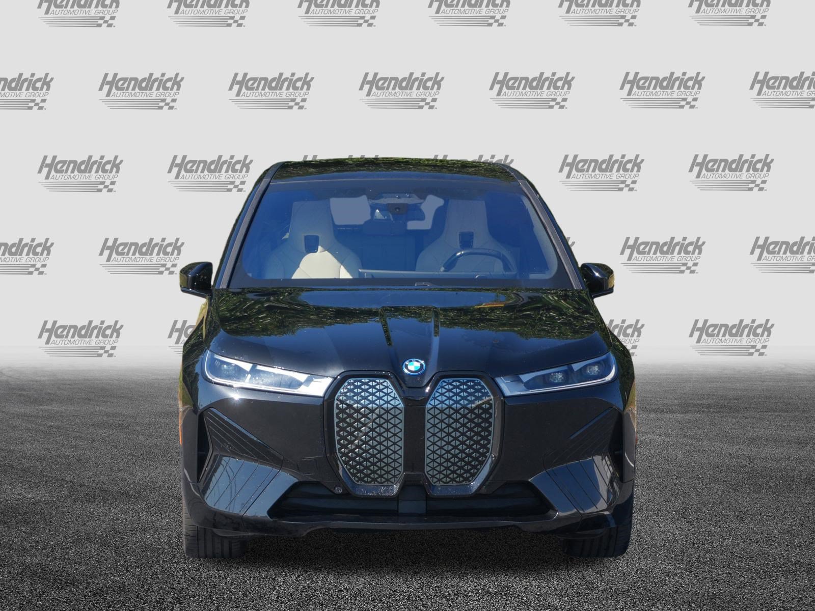 Certified 2024 BMW iX xDrive50 w/ Premium Package AWD/4WD image 2