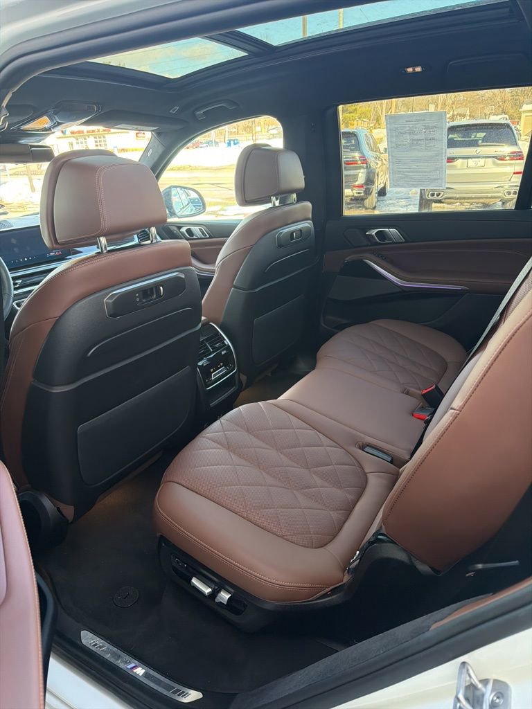 Used 2026 BMW X7 xDrive40i image 39