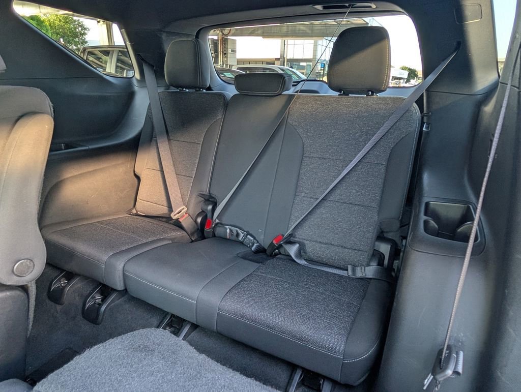 Certified 2024 Chevrolet Traverse LT FWD image 22