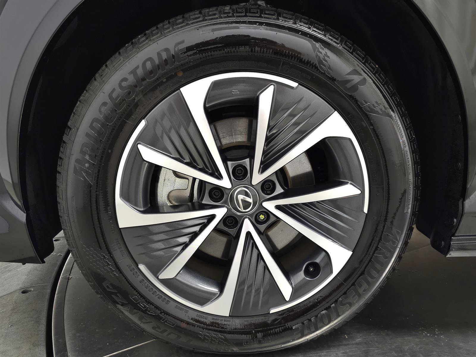 Used 2025 Lexus RZ 300e w/ Accessory Package (2T) FWD image 11