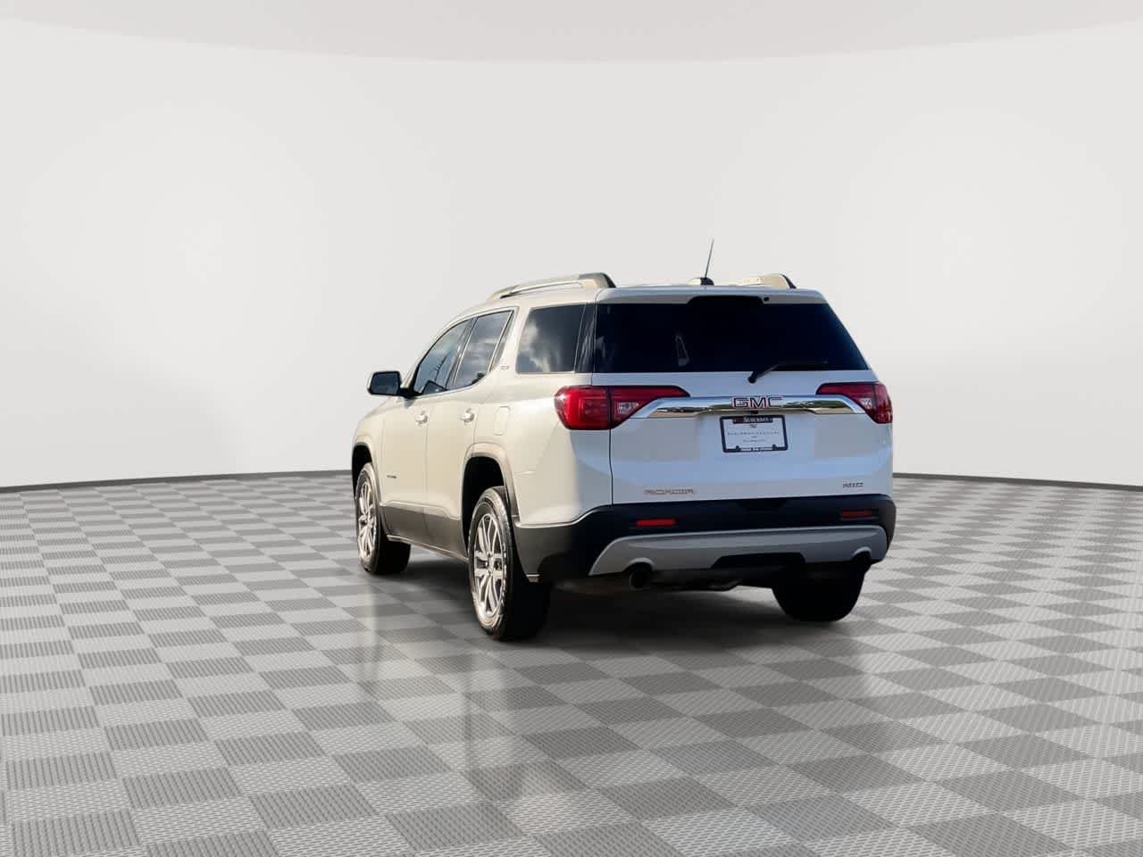 Used 2019 GMC Acadia SLE AWD/4WD image 7