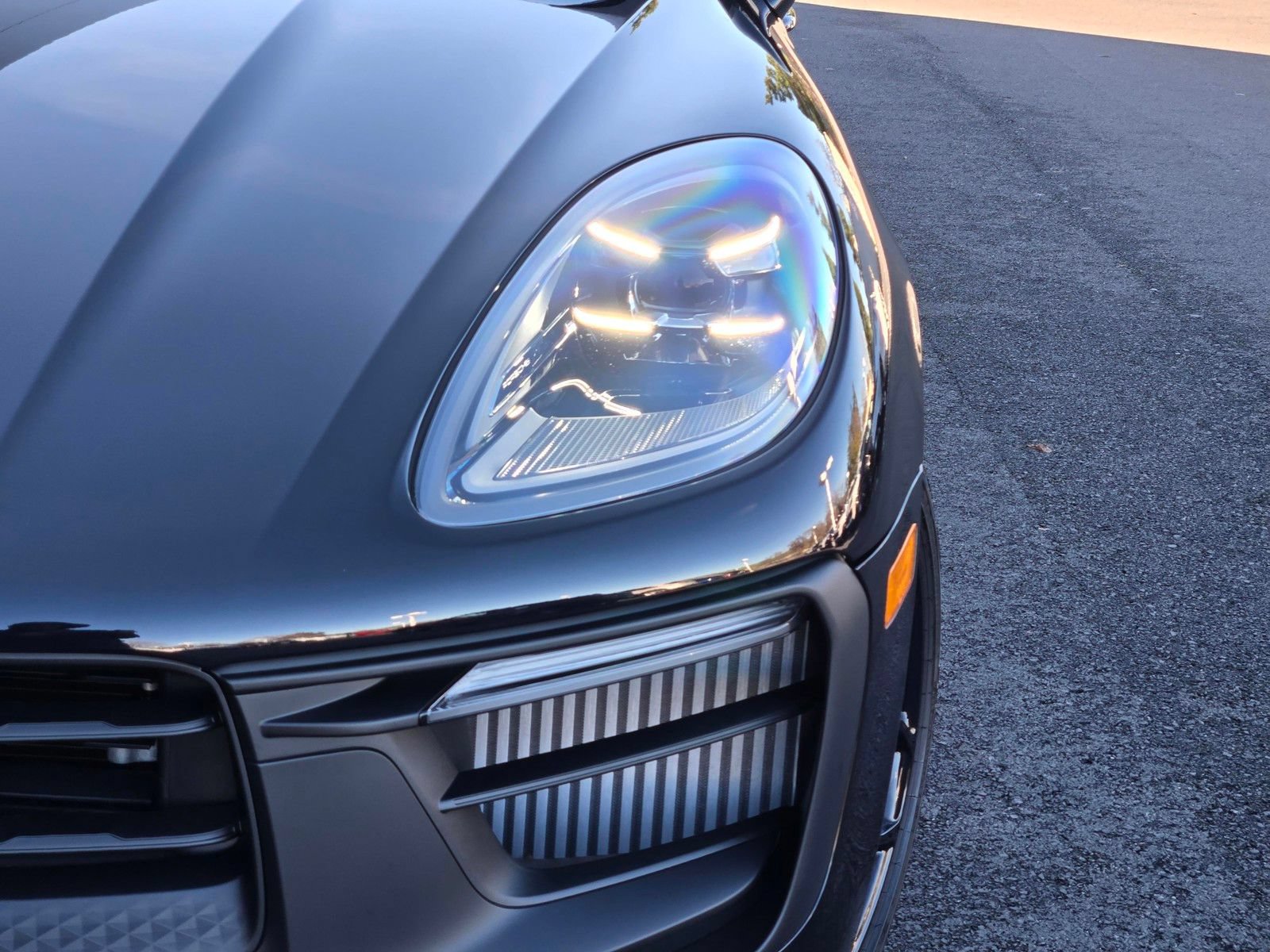 New 2026 Porsche Macan GTS AWD/4WD image 12