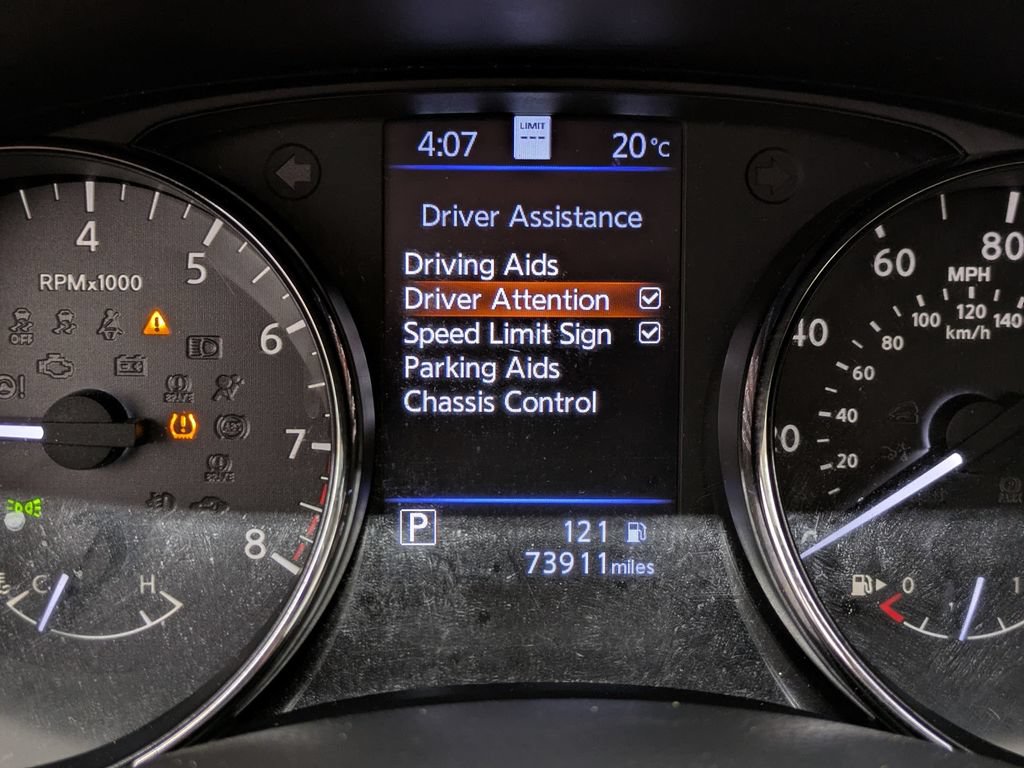 Used 2021 Nissan Rogue Sport SV AWD/4WD image 12