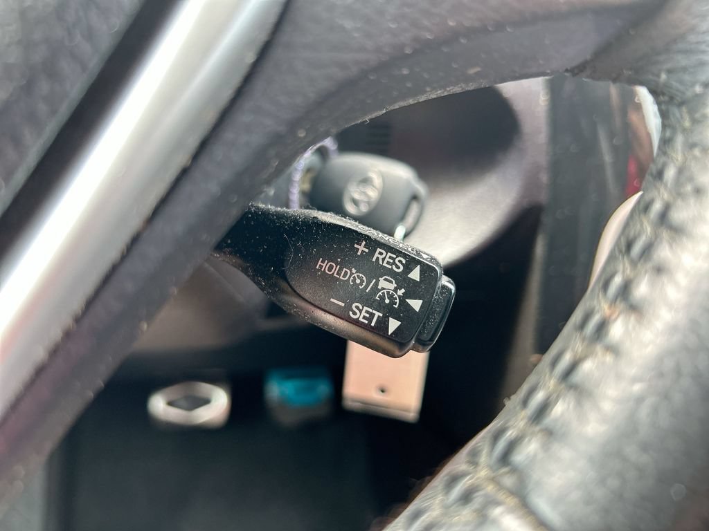 Used 2019 Toyota Corolla SE FWD image 17