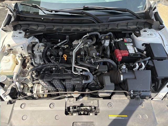 Used 2024 Nissan Altima 2.5 SR w/ SR Premium Package FWD image 24