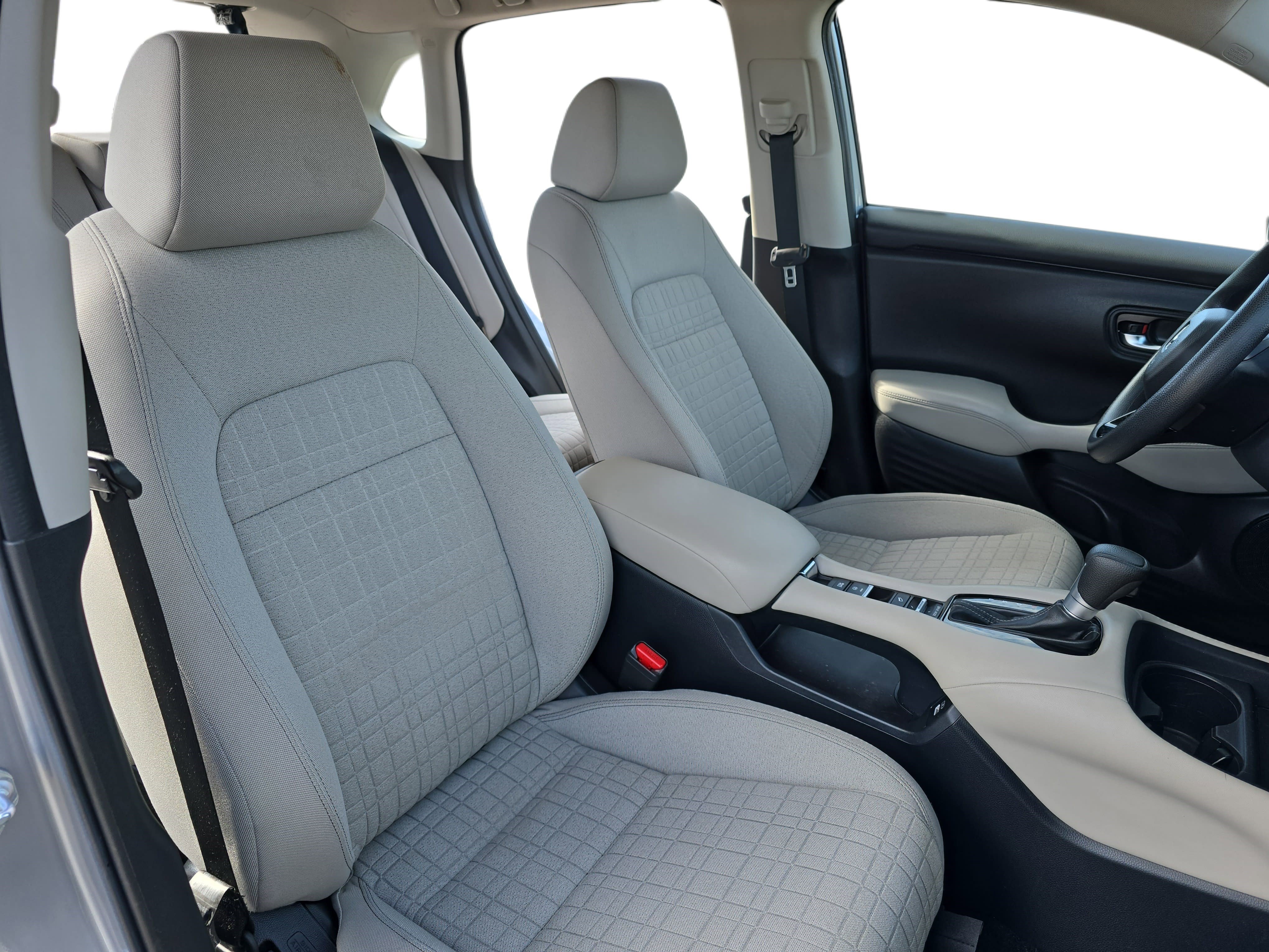 Used 2023 Honda HR-V LX image 9