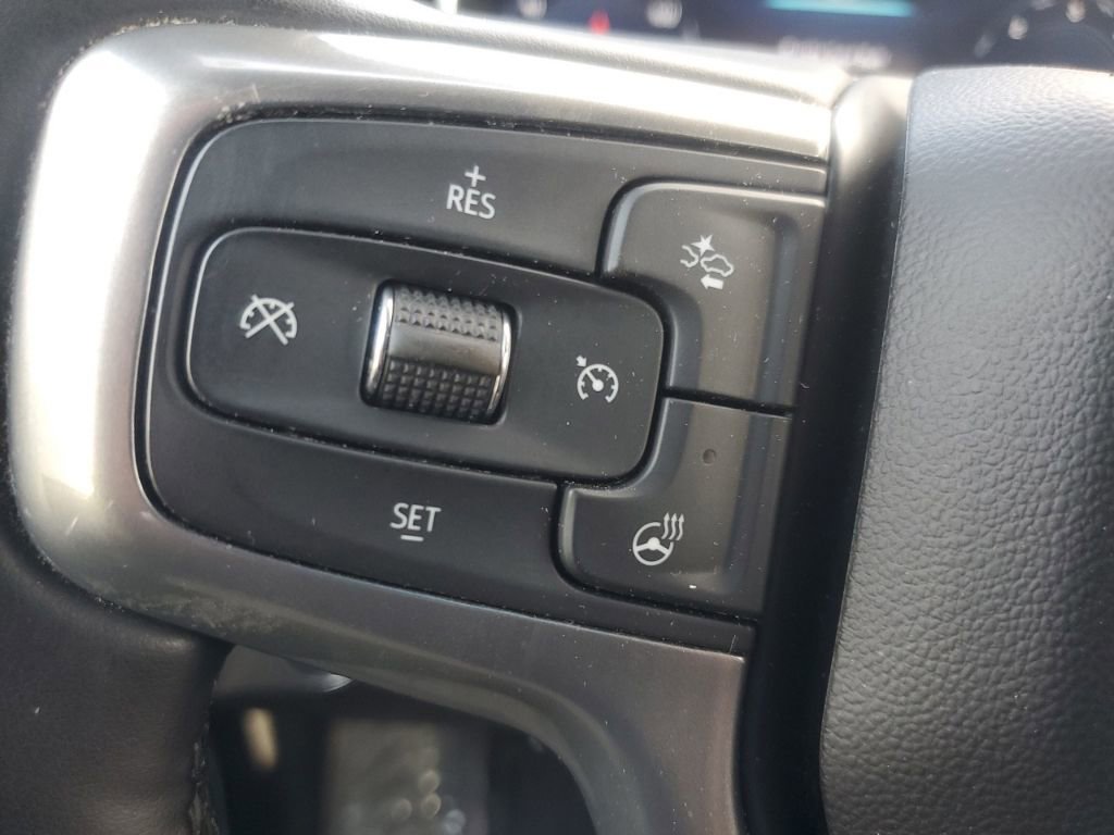Used 2025 Chevrolet Silverado 1500 LT AWD/4WD image 25