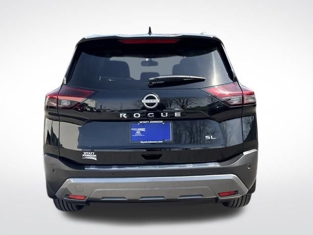 Used 2023 Nissan Rogue SL image 4